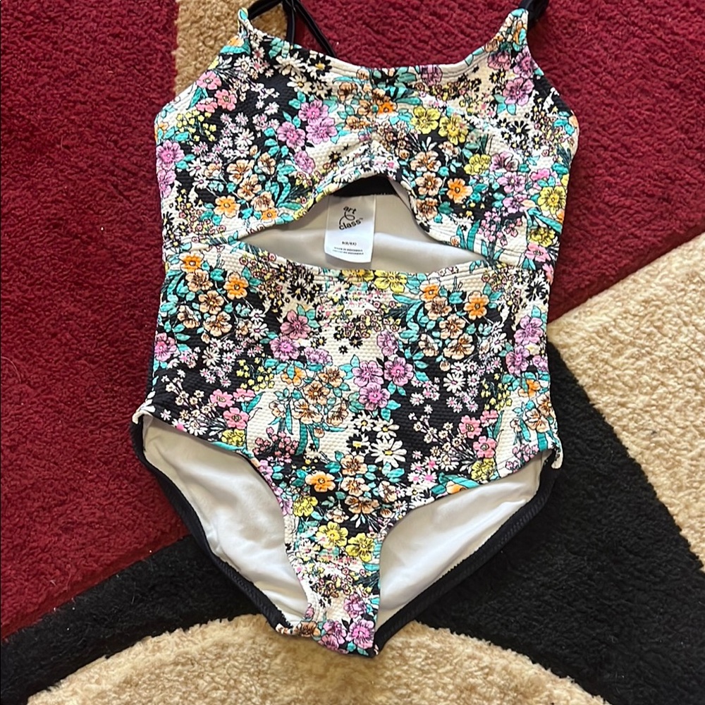Art Class Black and White One Piece Swimwear